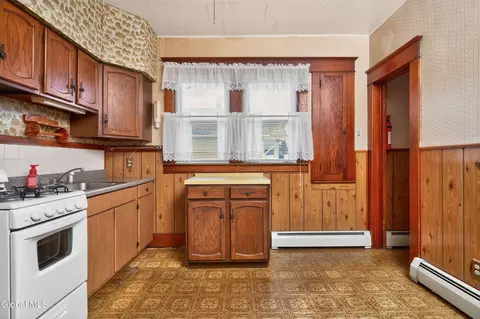 Kitchen - 1114 Forest Rd, Schenectady, NY 12303 photo 2 of 7