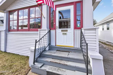 Exterior - 1114 Forest Rd, Schenectady, NY 12303 photo 1 of 11