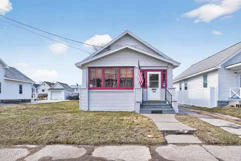 1114 Forest Rd, Schenectady, NY 12303