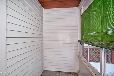 Exterior - 1114 Forest Rd, Schenectady, NY 12303 photo 9 of 11