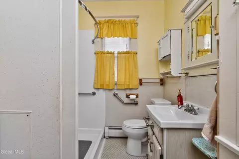 Bath - 1114 Forest Rd, Schenectady, NY 12303 photo 1 of 7