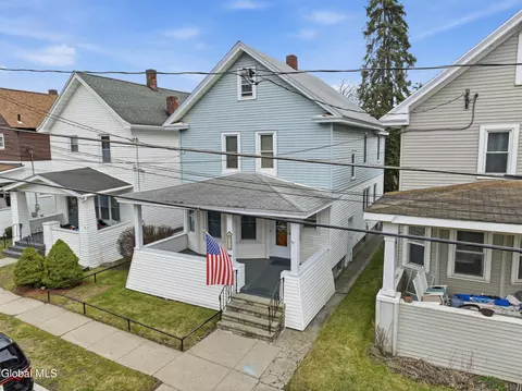 222 6th Ave, Watervliet, NY 12189