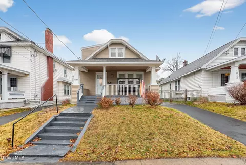 1064 Lexington Ave, Schenectady, NY 12309