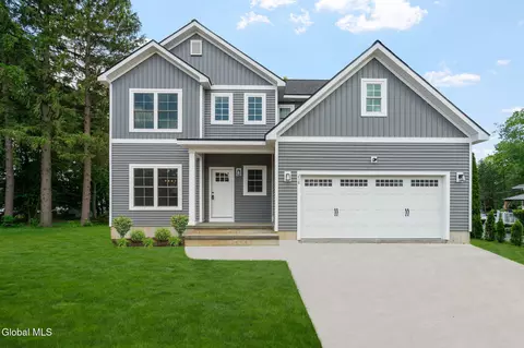 218 Consaul Rd, Colonie, NY 12205