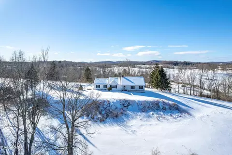 25 Raven Way, Cossayuna, NY 12823