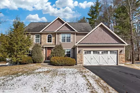 5 Wyndham Way, Ballston Spa, NY 12020