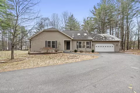 210 Stewart Point Rd, Nassau, NY 12123
