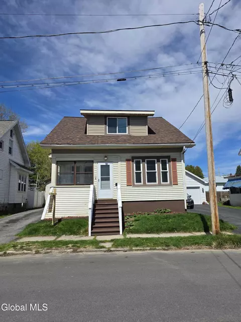 14 Crescent Ave, Amsterdam, NY 12010