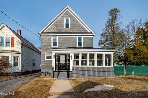 338 Eleanor St, Schenectady, NY 12306