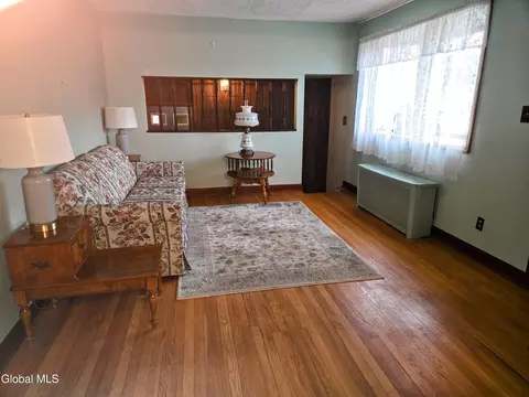 1008 Peter Rd, Schenectady, NY 12303 photo 2