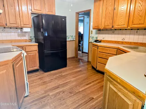 1008 Peter Rd, Schenectady, NY 12303 photo 8