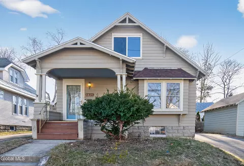 1418 Garner Ave, Schenectady, NY 12309