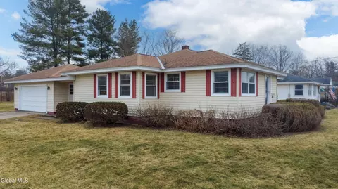 22 Julia St, Amsterdam, NY 12010