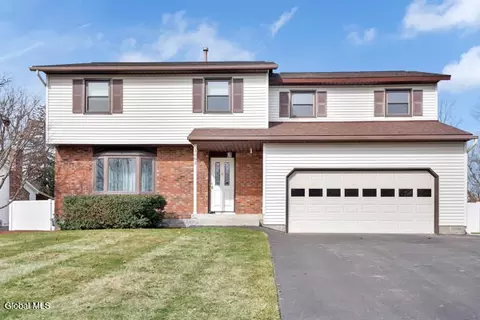 1083 Mckinley Ave, Schenectady, NY 12303