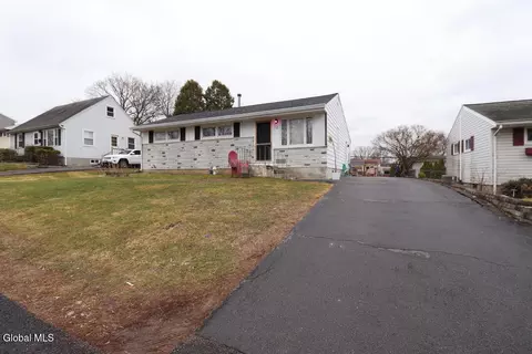 12 Nelson Ave, Latham, NY 12110