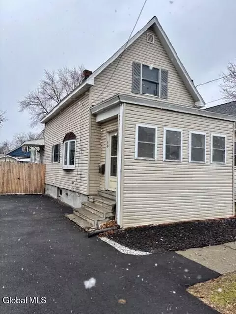 36 Archibald St, Watervliet, NY 12189