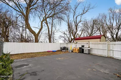 Exterior - 4 Daggett Ter, Schenectady, NY 12307 photo 2 of 2