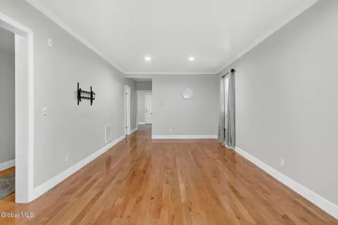 Living - 4 Daggett Ter, Schenectady, NY 12307 photo 3 of 4