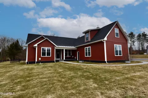 9 Catalina Dr, Ballston Spa, NY 12020