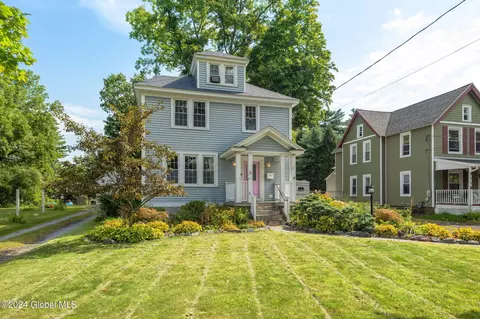 36 Elsmere Ave, Delmar, NY 12054