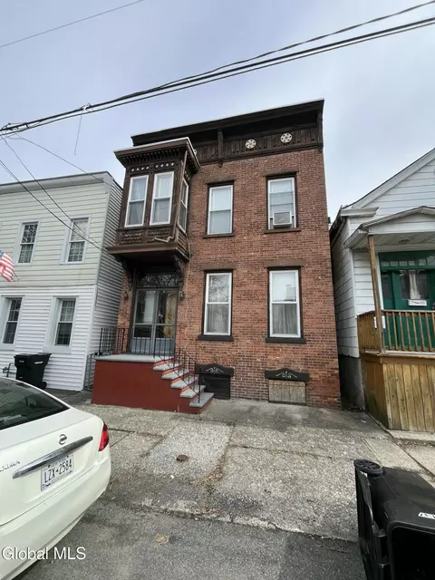 2238 14th St, Troy, NY 12180