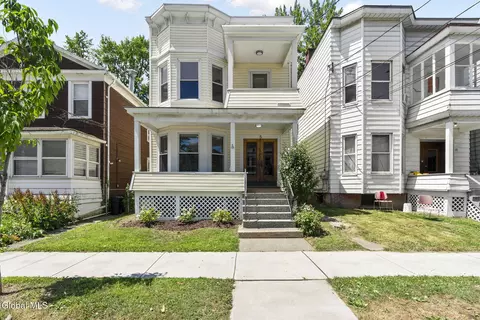 8 Stanwix St, Albany, NY 12209