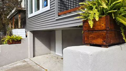 Exterior - 8 Sheldon St, Schenectady, NY 12308 photo 5 of 9