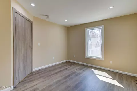 Bedroom - 8 Sheldon St, Schenectady, NY 12308 photo 2 of 2