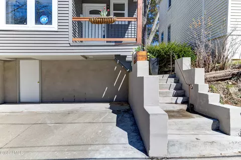 Other - 8 Sheldon St, Schenectady, NY 12308 photo 1 of 9