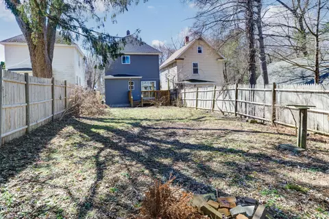 Exterior - 8 Sheldon St, Schenectady, NY 12308 photo 9 of 9