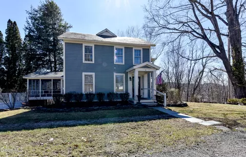 81 Salem St, Greenwich, NY 12834