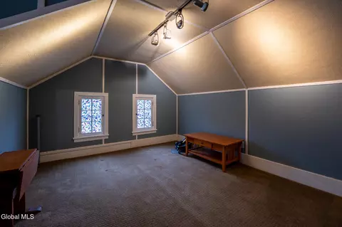 Bedroom - 18 Bridge St, Slingerlands, NY 12159 photo 7 of 8
