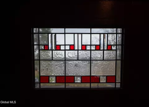 Entry Way - 18 Bridge St, Slingerlands, NY 12159 photo 8 of 9