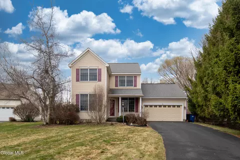 6 Oxford Cir, Cohoes, NY 12047