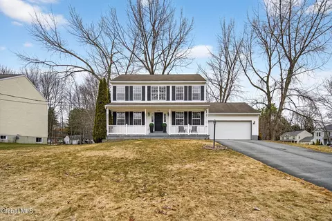 40 Gailor Rd, Gansevoort, NY 12831