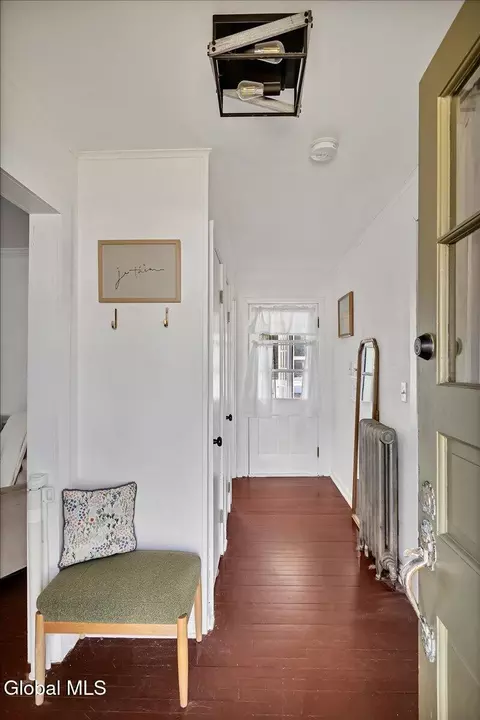 Entry Way - 124 Beacon Rd, Glenmont, NY 12077 photo 1 of 4