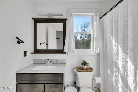 Bath - 124 Beacon Rd, Glenmont, NY 12077 photo 2 of 2