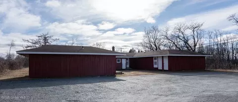 Exterior - 1300 S Schodack Rd, Castleton On Hudson, NY 12033 photo 5 of 9