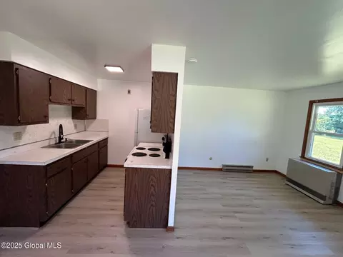 Kitchen - 1300 S Schodack Rd, Castleton On Hudson, NY 12033 photo 5 of 9