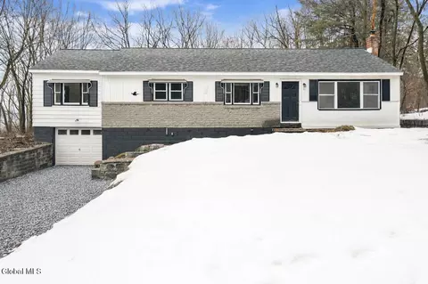 23 Brickyard Rd, Troy, NY 12182