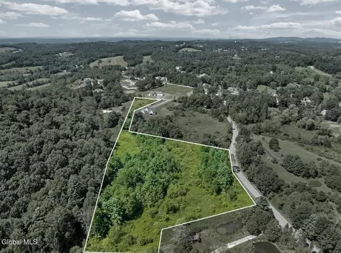 37 Mammoth Spring Rd, Wynantskill, NY 12198 photo 5