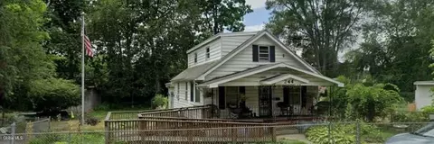 244 William St, Schenectady, NY 12303