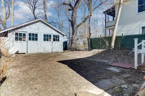 Exterior - 215 Elm St, Schenectady, NY 12304 photo 5 of 5