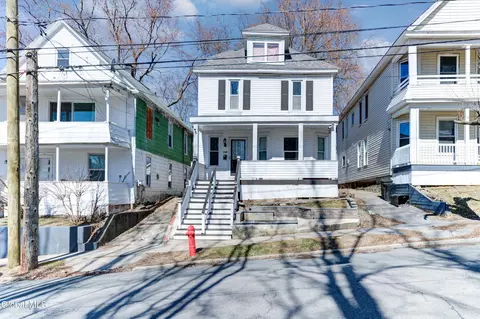 215 Elm St, Schenectady, NY 12304