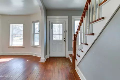 Entry Way - 215 Elm St, Schenectady, NY 12304 photo 1 of 7