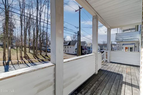 Exterior - 215 Elm St, Schenectady, NY 12304 photo 3 of 5