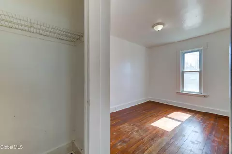 Bedroom - 215 Elm St, Schenectady, NY 12304 photo 3 of 5