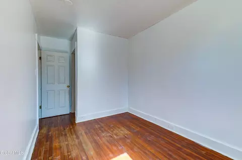 Bedroom - 215 Elm St, Schenectady, NY 12304 photo 2 of 5