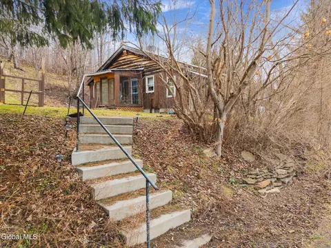 941 W Richmondville Rd, Cobleskill, NY 12043
