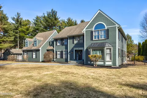20 Honey Hollow Rd, Queensbury, NY 12804